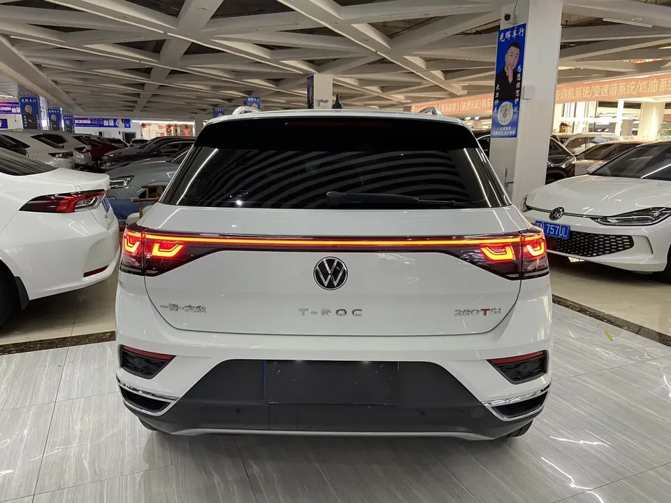 Volkswagen T-Roc TANG 2023 280TSI DSG Time Edition 2023 — thumbnail 2