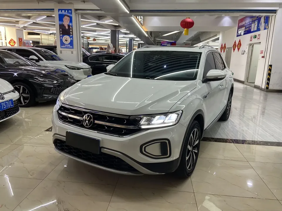 Volkswagen T-Roc TANG 2023 280TSI DSG Time Edition 2023 — photo 1, buy with delivery to Moscow