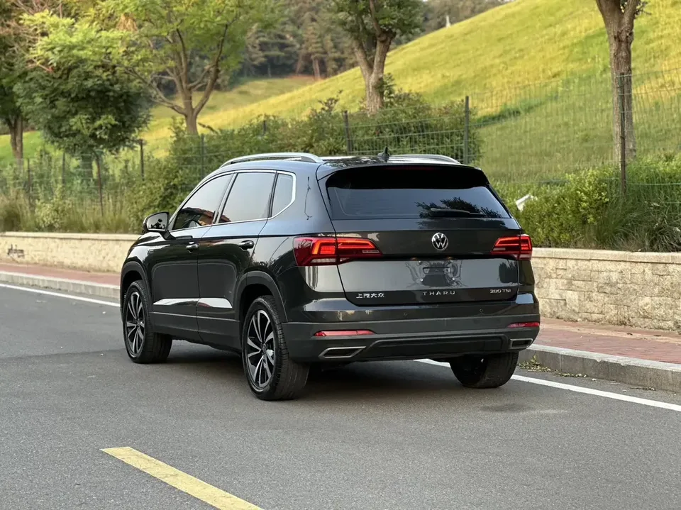 Volkswagen Tharu tuyue 2022 280TSI 2WD Deluxe Edition 2023 — миниатюра 2