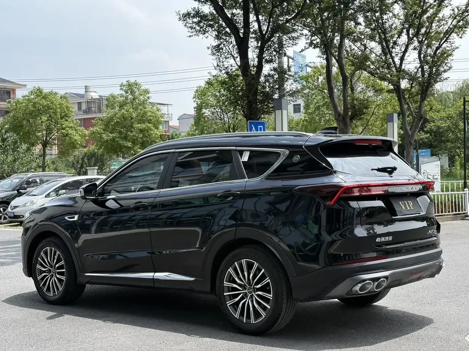 Jetour Jietu X70 PLUS Jietu X70 PLUS 2024 Champion Edition 1.5T DCT Champion MAX+ 7 Seaters 2024 — thumbnail 4