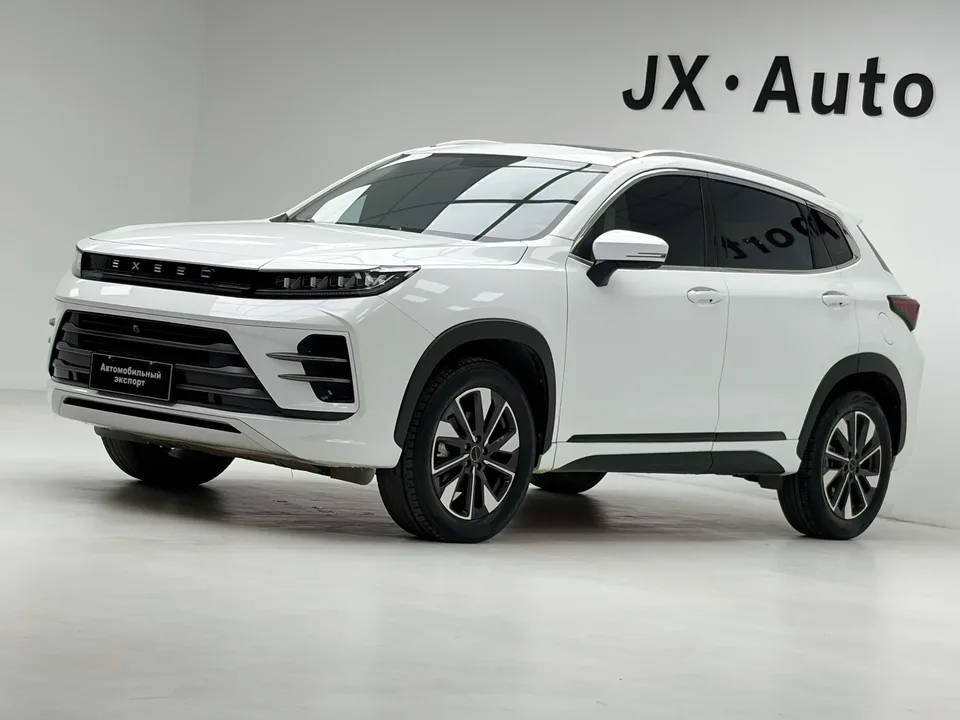 Exeed LX Chasing the stars 2022 Riding the Wind and Waves Edition 1.5T CVT Yufengxing Edition 2022 — photo 1, buy with delivery to Moscow