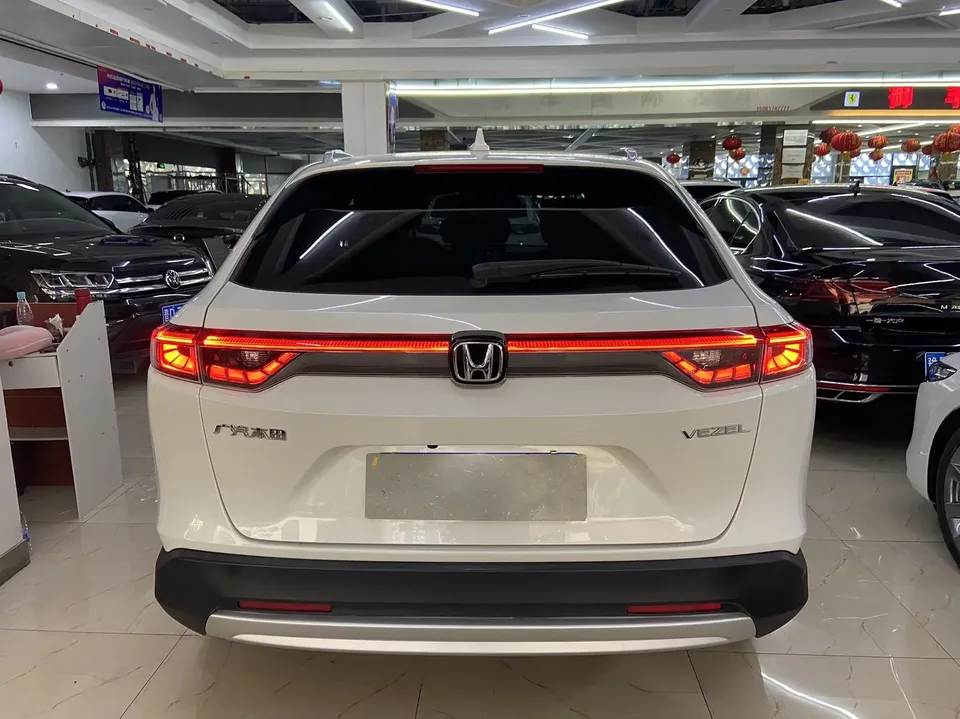 Honda VEZEL Binzhi 2023 1.5L CVT Technology Edition 2023 — thumbnail 2