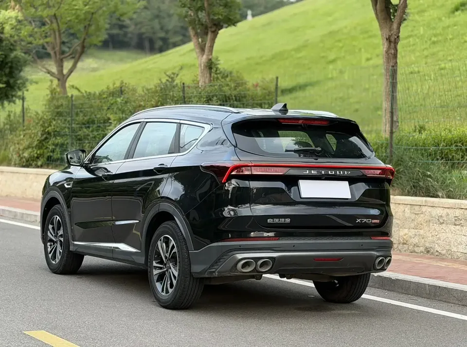Jetour Jietu X70 PLUS Jietu X70 PLUS 2021 1.5T DCT 5-seater 2022 — thumbnail 2