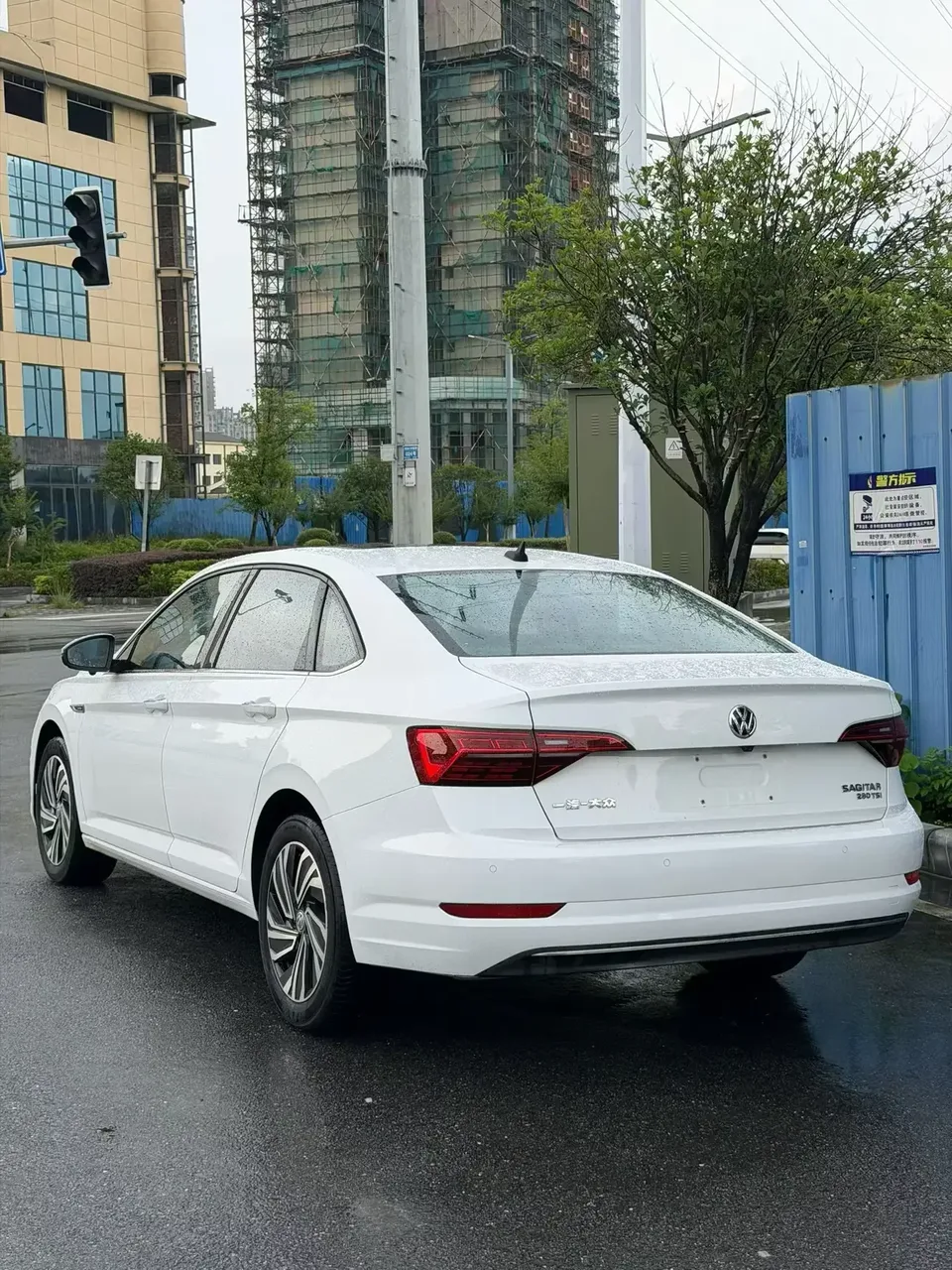 Volkswagen Sagitar Sagitar 2021 280TSI DSG Beyond Edition 2022 — thumbnail 4