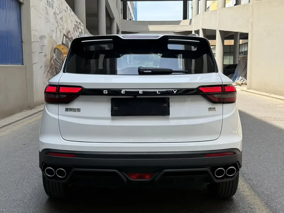 Geely Coolray SX11 Binyue 2021 240T DCT Platinum Edition 2022 — thumbnail 2