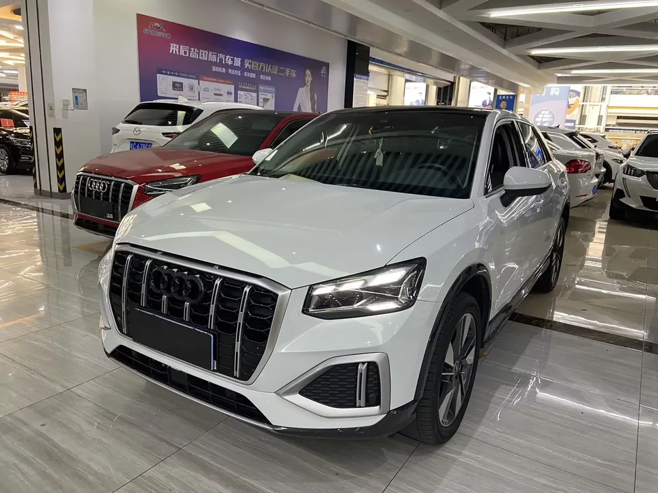 Audi Q2L Audi Q2L 2022 35 TFSI Stylish and Elegant 2022 — photo 1, buy with delivery to Moscow