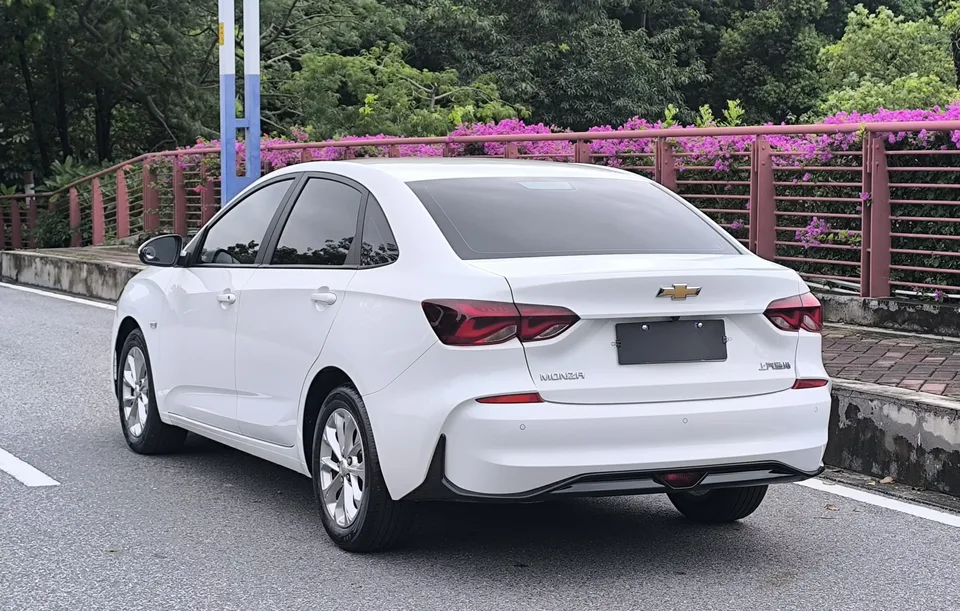 Chevrolet Monza Cruze 2023 1.5L Dual Clutch Enjoy Edition 2024 — thumbnail 2