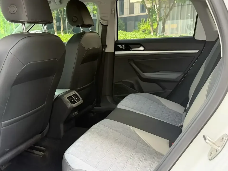 Volkswagen Lavida Lavida 2023 300TSI DSG Full Elegance Edition 2024 — thumbnail 3