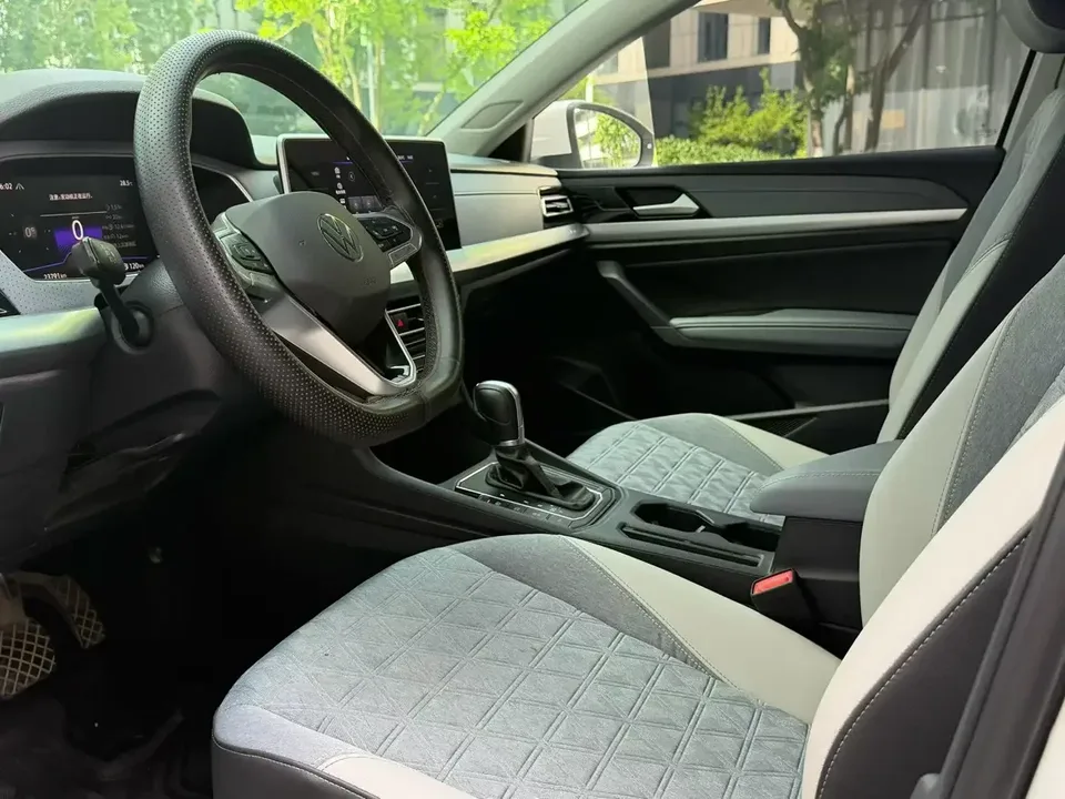 Volkswagen Lavida Lavida 2023 300TSI DSG Full Elegance Edition 2024 — миниатюра 5