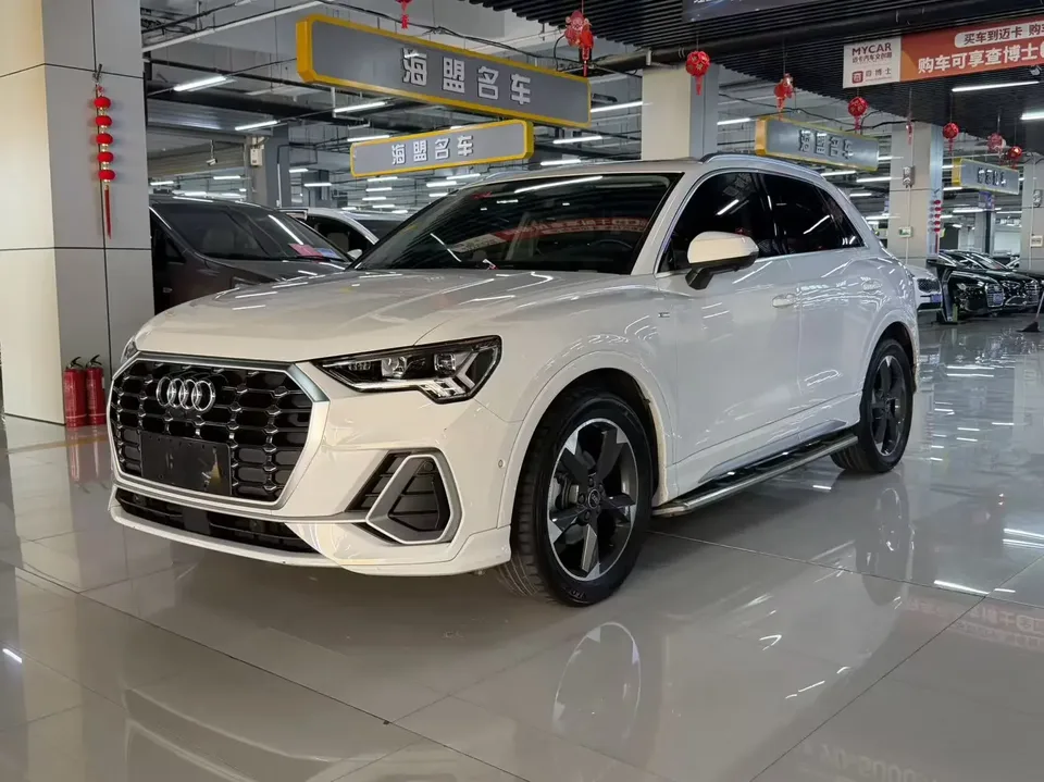 Audi Q3 Audi Q3 2022 35 TFSI Stylish Dynamic 2022 — photo 1, buy with delivery to Moscow