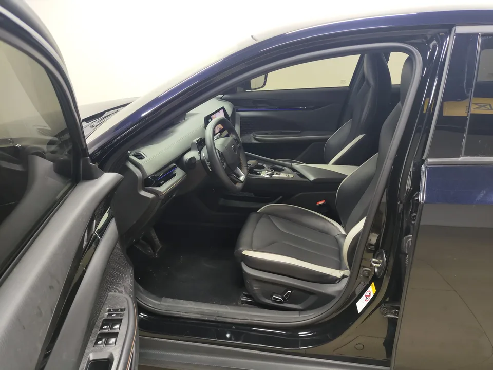 Changan UNI-V Changan UNI-V 2023 1.5T Premium 2024 — thumbnail 5