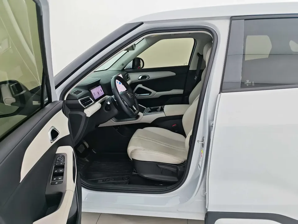 BYD Yuan Up Yuan UP 2025 Smart Driving Edition 401KM Vitality Edition 2025 — thumbnail 5