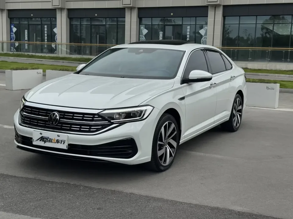 Volkswagen Sagitar Sagitar 2023 300TSI DSG Excellence Edition 2024 — фото 1, купить с доставкой в Москву