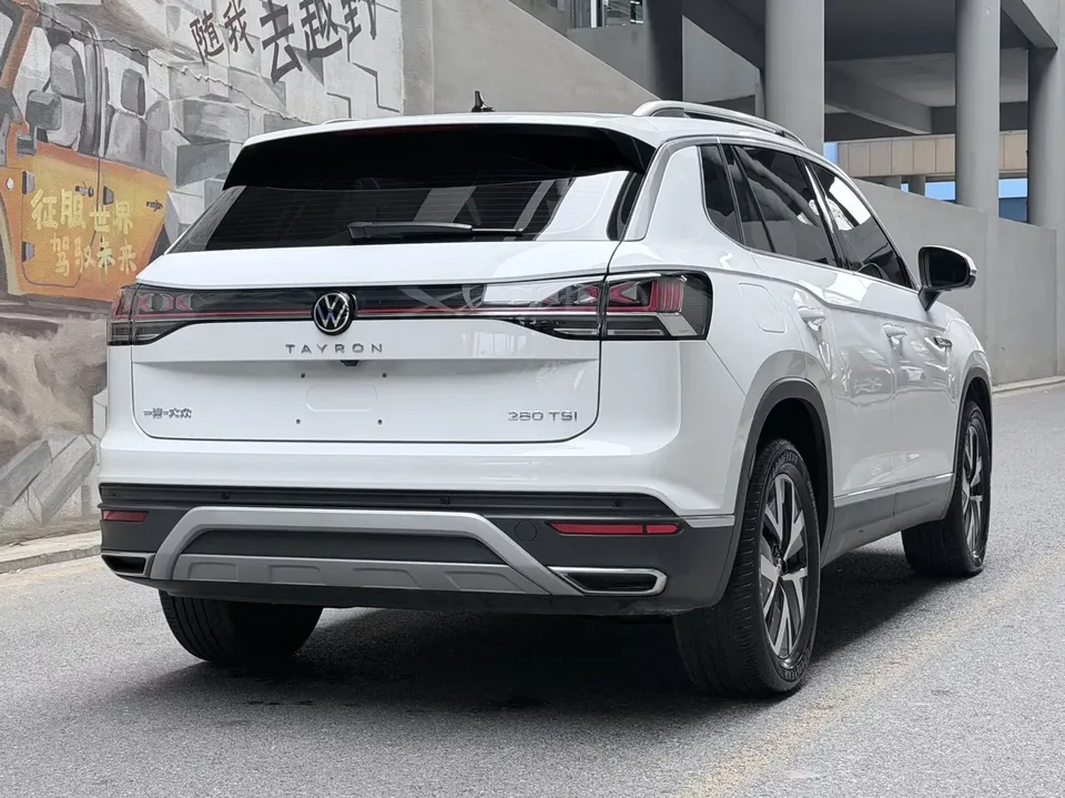 Volkswagen Tayron Tanyue 2023 280TSI 2WD Luxury Plus Advanced Edition 2022 — миниатюра 2