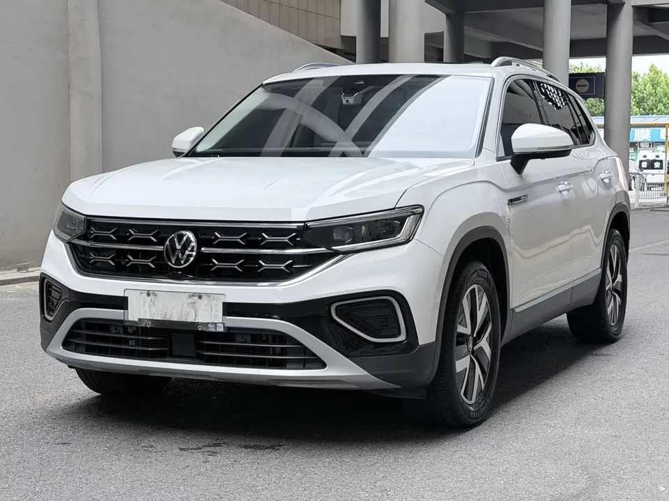 Volkswagen Tayron Tanyue 2023 280TSI 2WD Luxury Plus Advanced Edition 2022 — фото 1, купить с доставкой в Москву