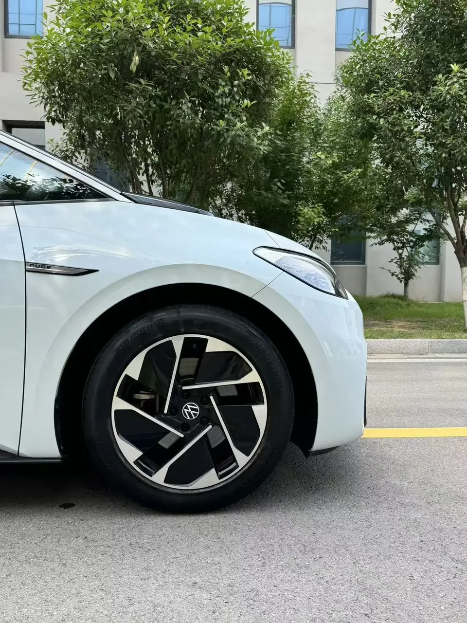 Volkswagen ID.3 Volkswagen ID.3 2023 Upgraded Pure Smart Edition 2023 — thumbnail 3