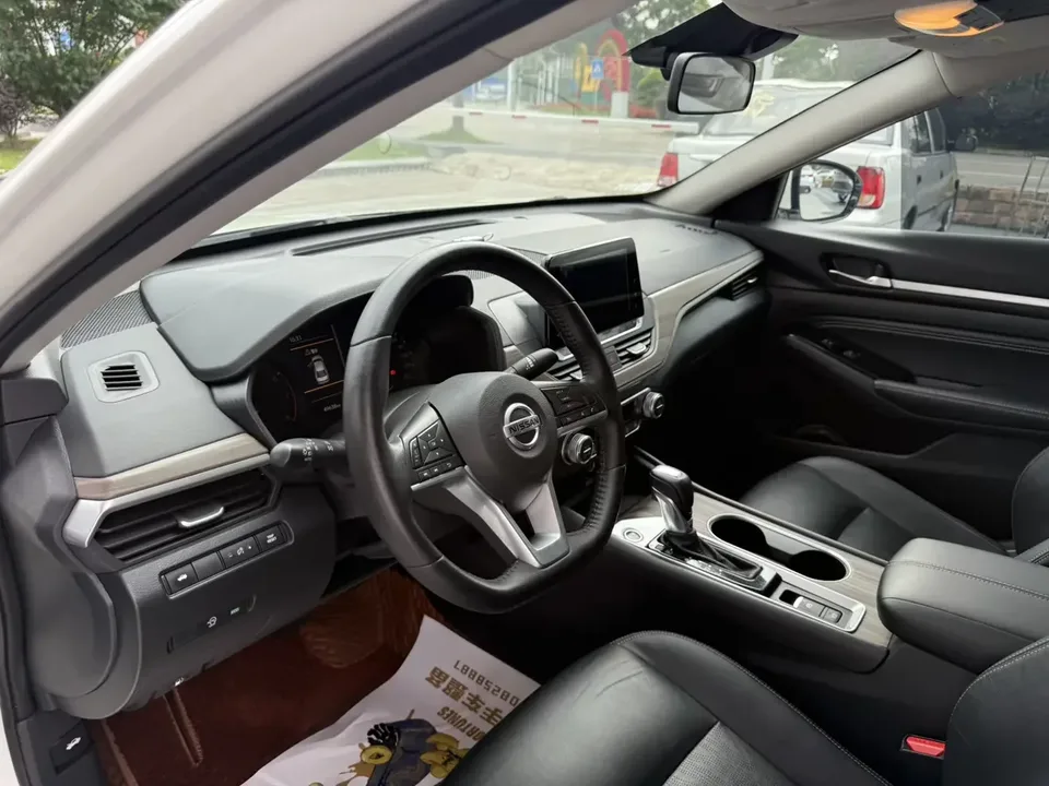 Nissan Altima Sound of nature 2021 2.0L XL Comfort Edition 2022 — thumbnail 4