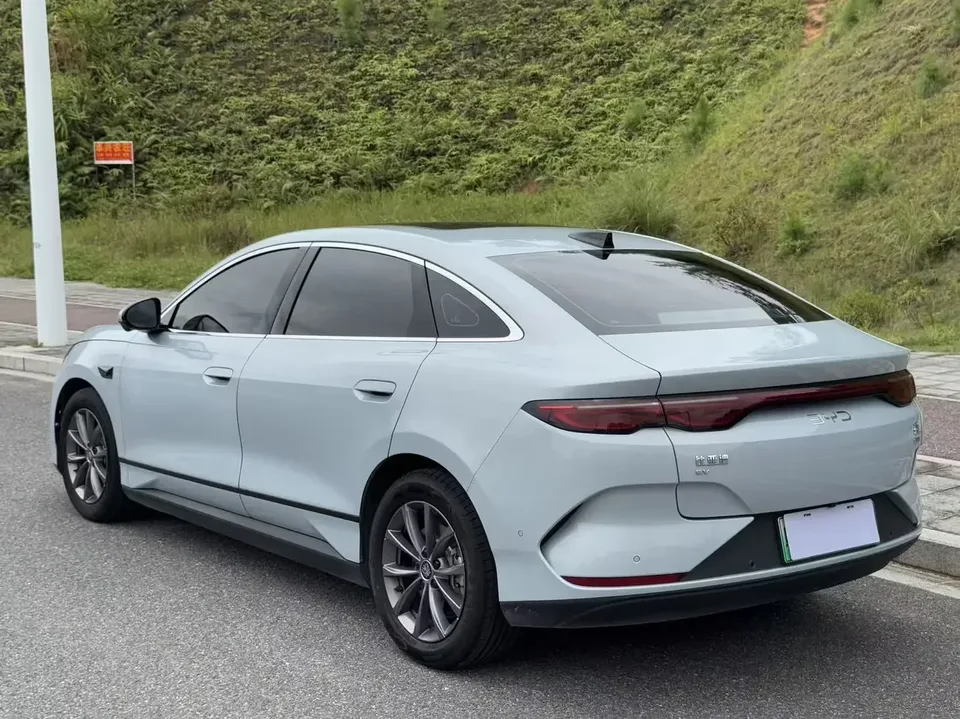 BYD Qin L EV Qin L EV 2025 470KM Leading Model 2025 — thumbnail 2