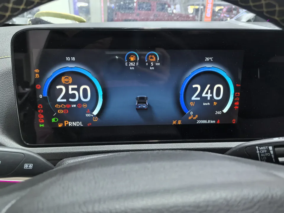 Ford Lingrui PHEV Lingrui PHEV 2025 ZUNLING PLUS 2025 — thumbnail 3