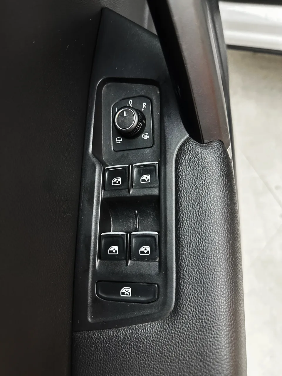Volkswagen Tayron Tanyue 2022 280TSI 2WD Luxury Smart Edition 2022 — thumbnail 3