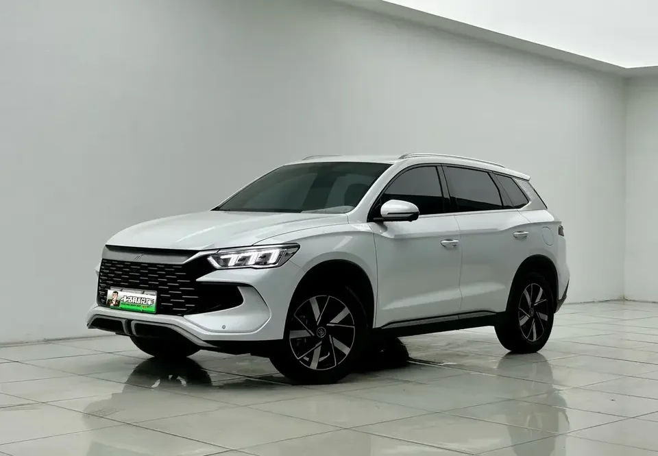 BYD Song Pro DM Song Pro DM 2024 DM-i Honor Edition 71km Pilot Edition 2024 — photo 1, buy with delivery to Moscow