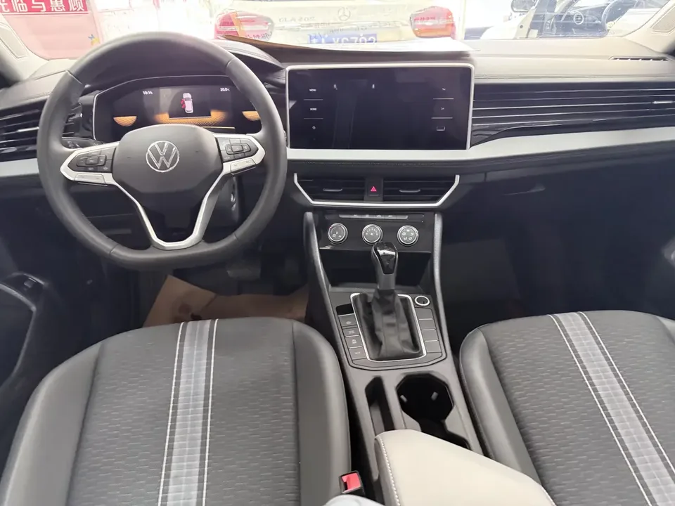 Volkswagen Sagitar Sagitar 2024 200TSI DSG Flying Edition 2025 — миниатюра 4