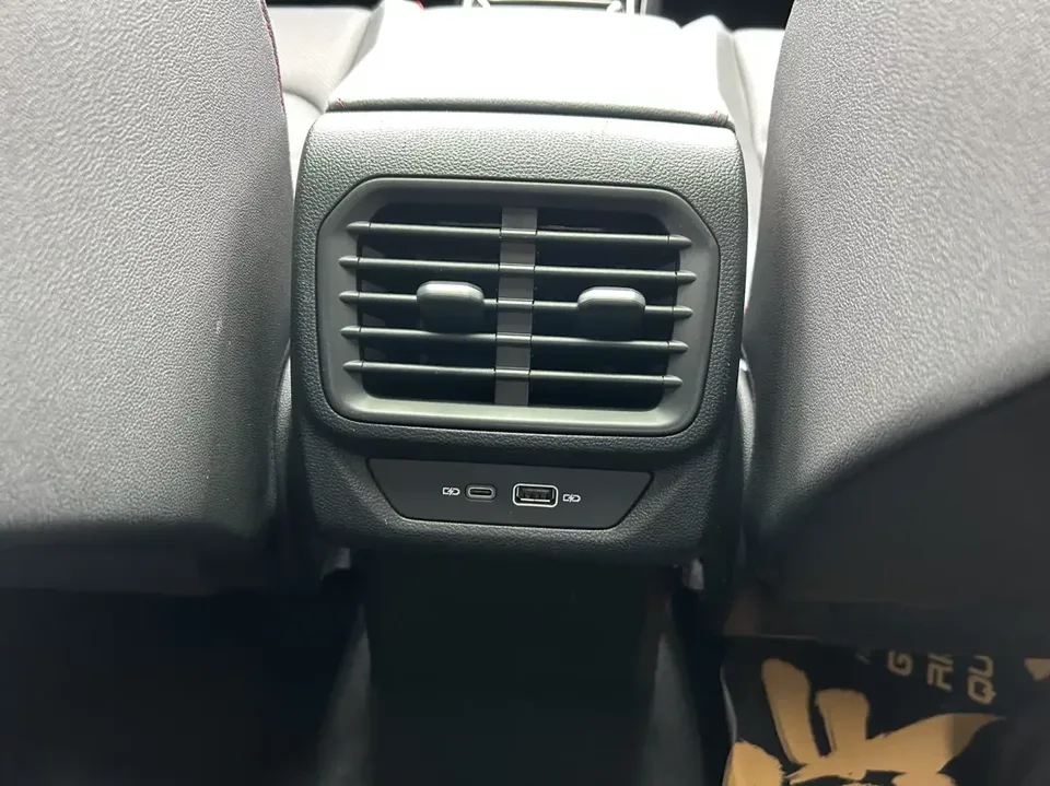 Volkswagen Lamando Lingdu 2024 Lingdu L 280TSI DSG Cool Edition 2024 — thumbnail 4