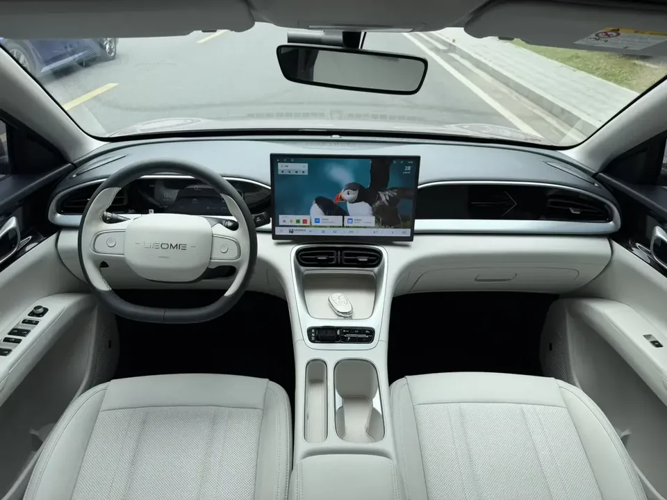 Geely Star Wish Star Wish 2025 UP 410km Explorer Edition 2025 — thumbnail 3