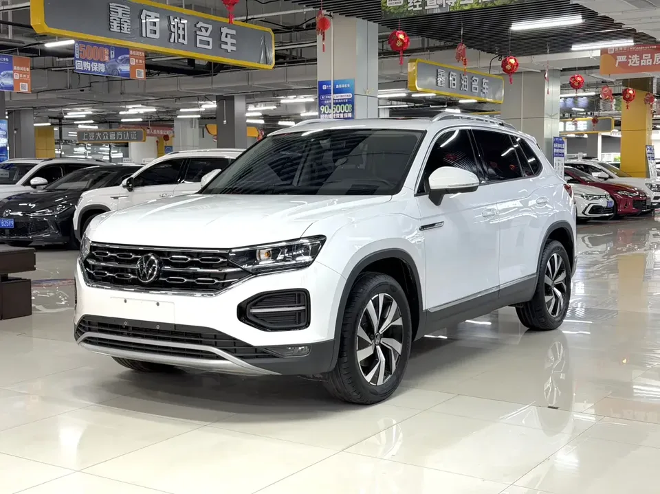 Volkswagen Tayron Tanyue 2022 280TSI 2WD Luxury Smart Edition 2022 — photo 1, buy with delivery to Moscow