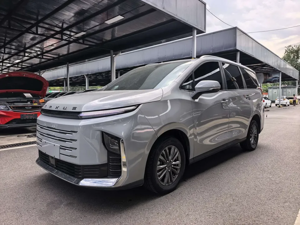 Datong Maxus G50 PHEV Maxus G50 PHEV 2025 Pilot Edition 2025 — photo 1, buy with delivery to Moscow