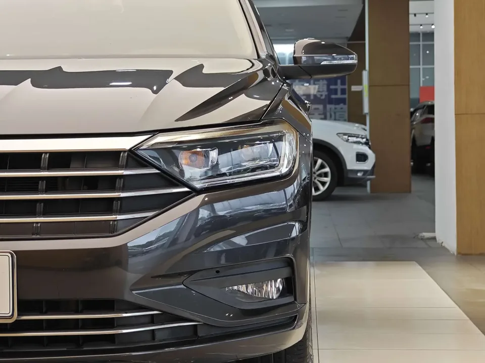 Volkswagen Sagitar Sagitar 2021 200TSI DSG Beyond Edition 2022 — thumbnail 3