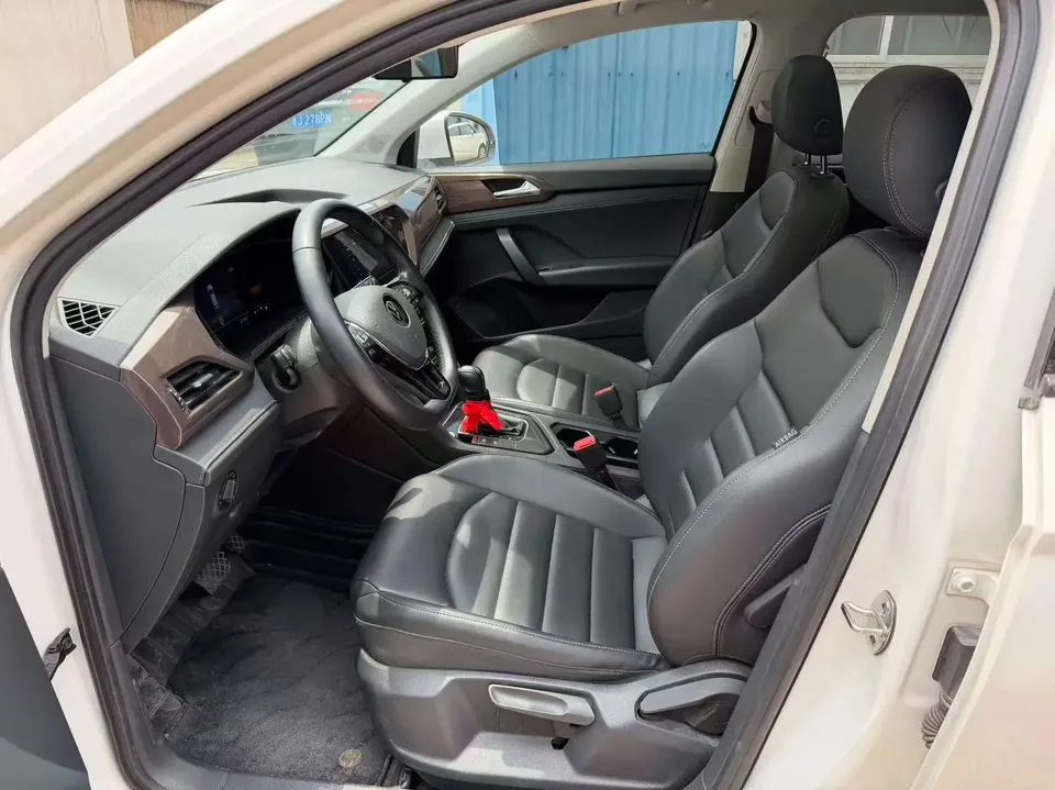 Volkswagen Tharu tuyue 2022 280TSI 2WD Comfort Edition 2023 — thumbnail 3