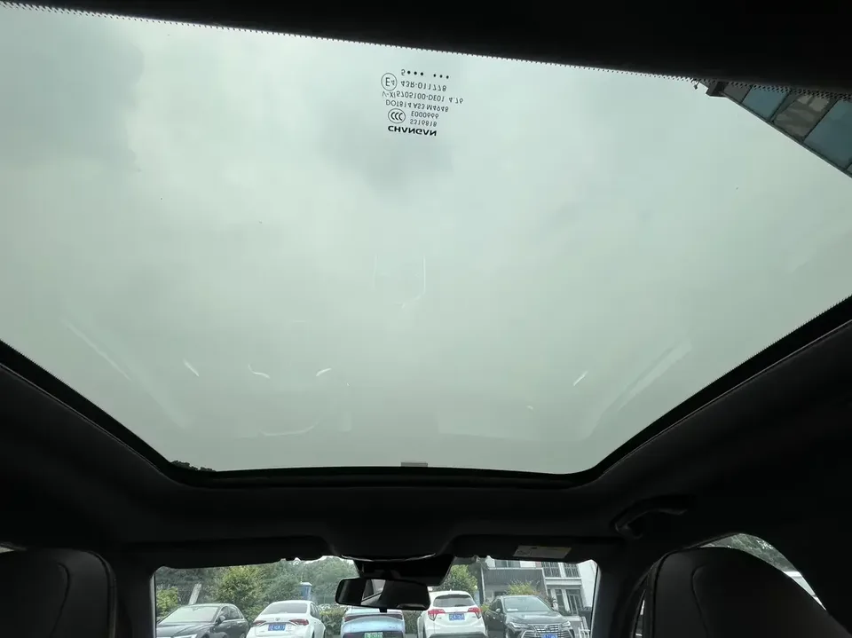 Changan UNI-V Changan UNI-V 2025 Third Generation 1.5T 500Bar Premium 2025 — thumbnail 4