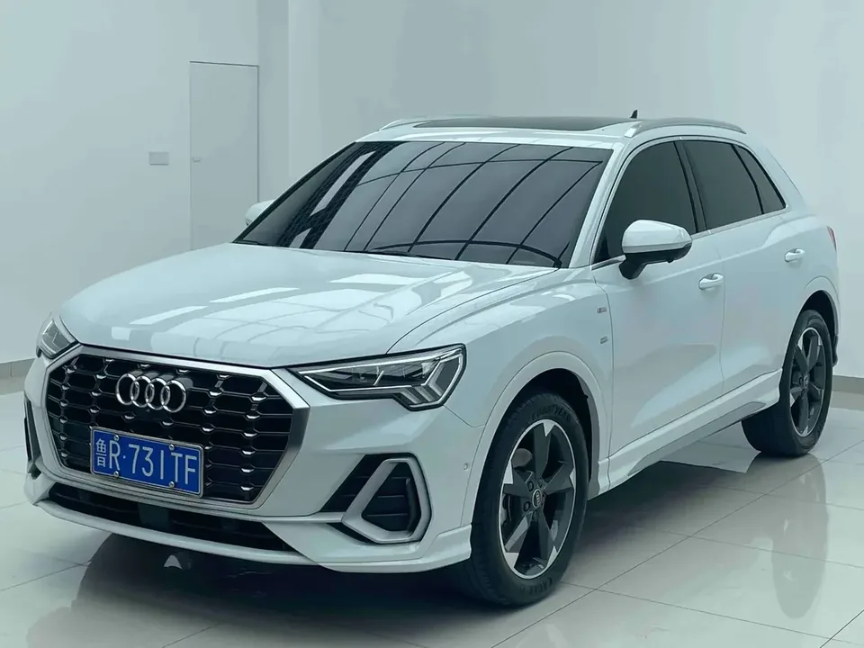 Audi Q3 Audi Q3 2023 35 TFSI Stylish Dynamic 2023 — photo 1, buy with delivery to Moscow
