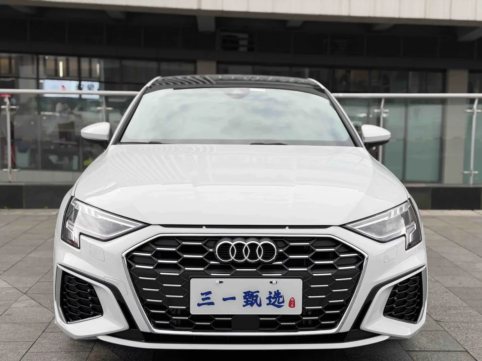 Audi A3 Audi A3 2023 Sportback 35 TFSI Stylish and sporty 2023 — photo 1, buy with delivery to Moscow