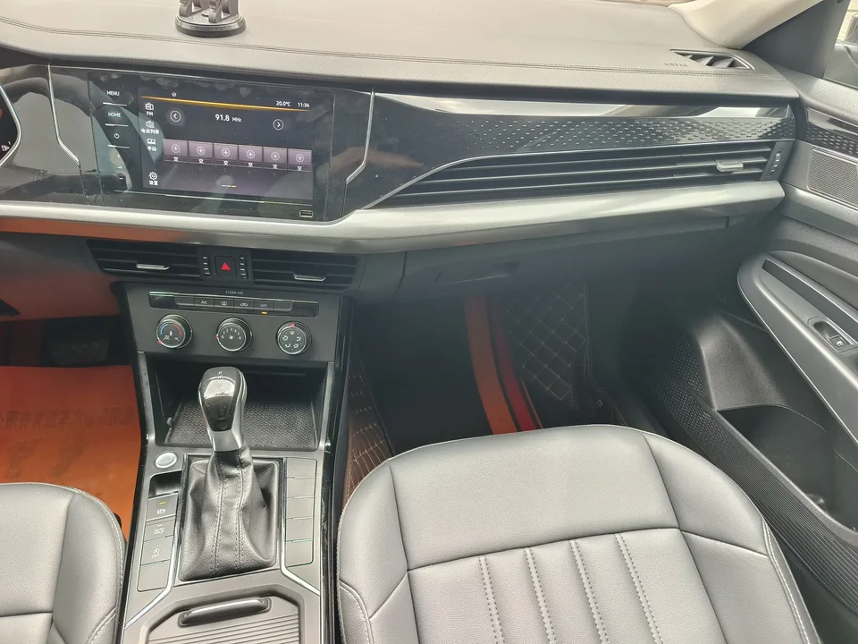 Volkswagen Passat Passat 2022 280TSI Business Edition 2023 — thumbnail 4