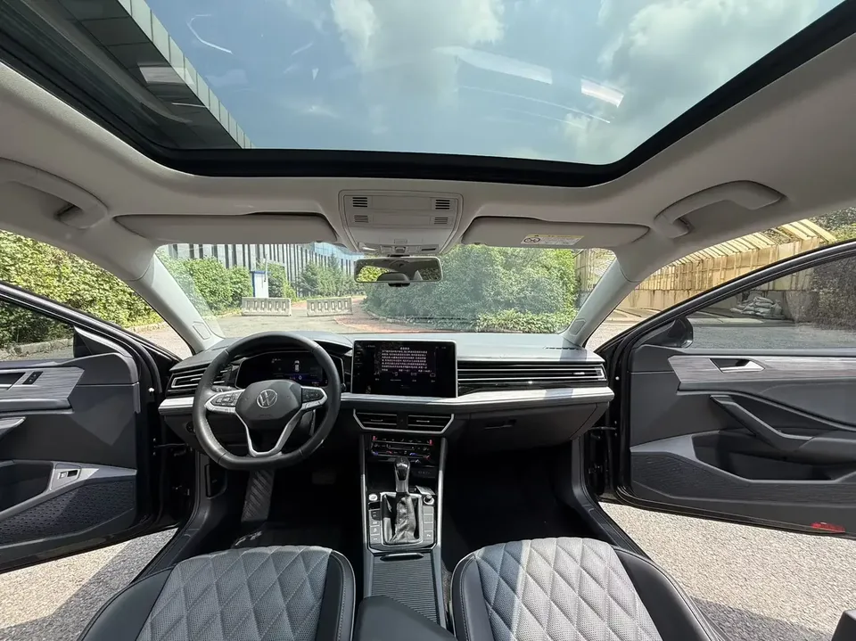 Volkswagen Sagitar Sagitar 2023 280TSI DSG Beyond Edition 2023 — thumbnail 3