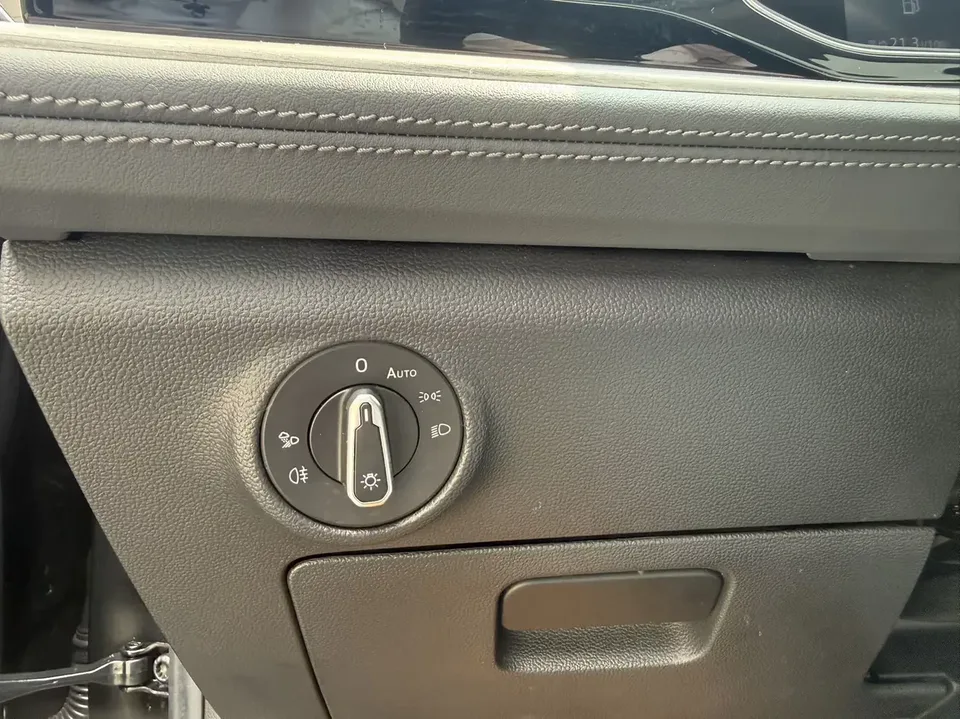 Volkswagen Sagitar Sagitar 2023 280TSI DSG Beyond Edition 2023 — thumbnail 4