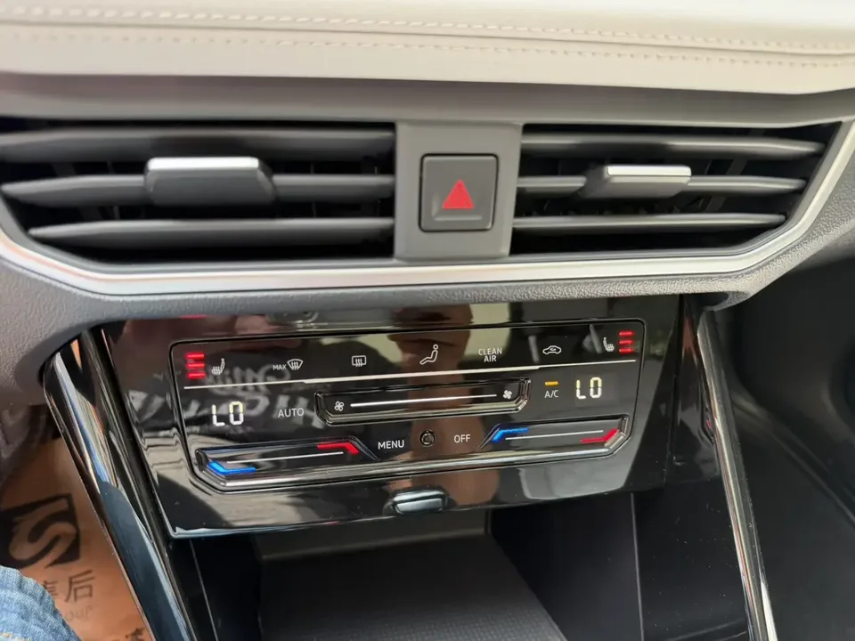 Volkswagen Tayron Tanyue 2023 280TSI 2WD Luxury Plus Advanced Edition 2022 — thumbnail 3