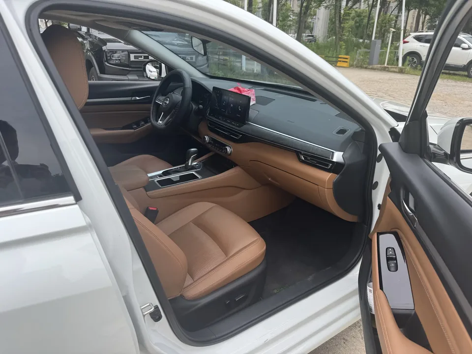 Nissan Altima Sound of nature 2022 2.0L XL-TLS Enjoy Edition 2024 — thumbnail 2