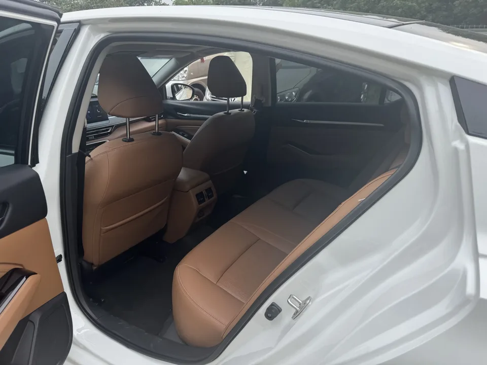 Nissan Altima Sound of nature 2022 2.0L XL-TLS Enjoy Edition 2024 — thumbnail 3