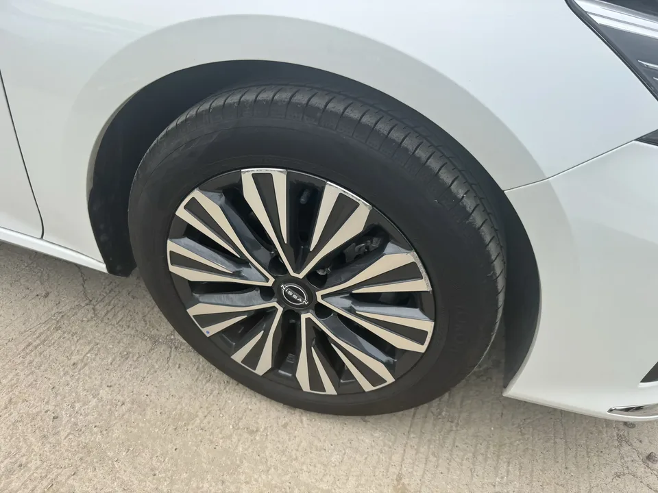 Nissan Altima Sound of nature 2022 2.0L XL-TLS Enjoy Edition 2024 — thumbnail 4