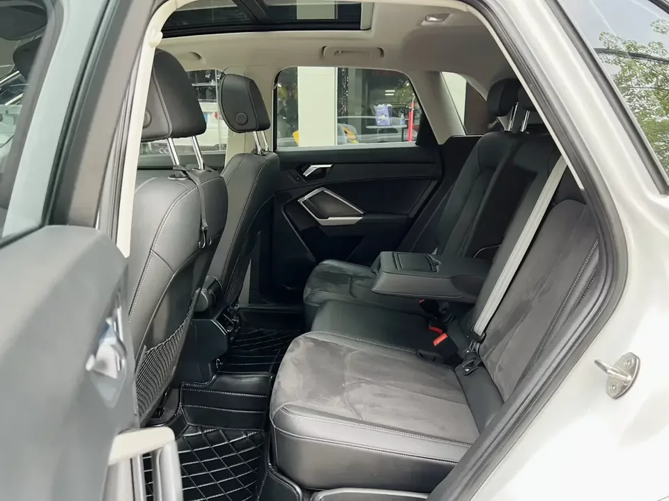 Audi Q3 Audi Q3 2022 35 TFSI Progressive Dynamic 2022 — миниатюра 4