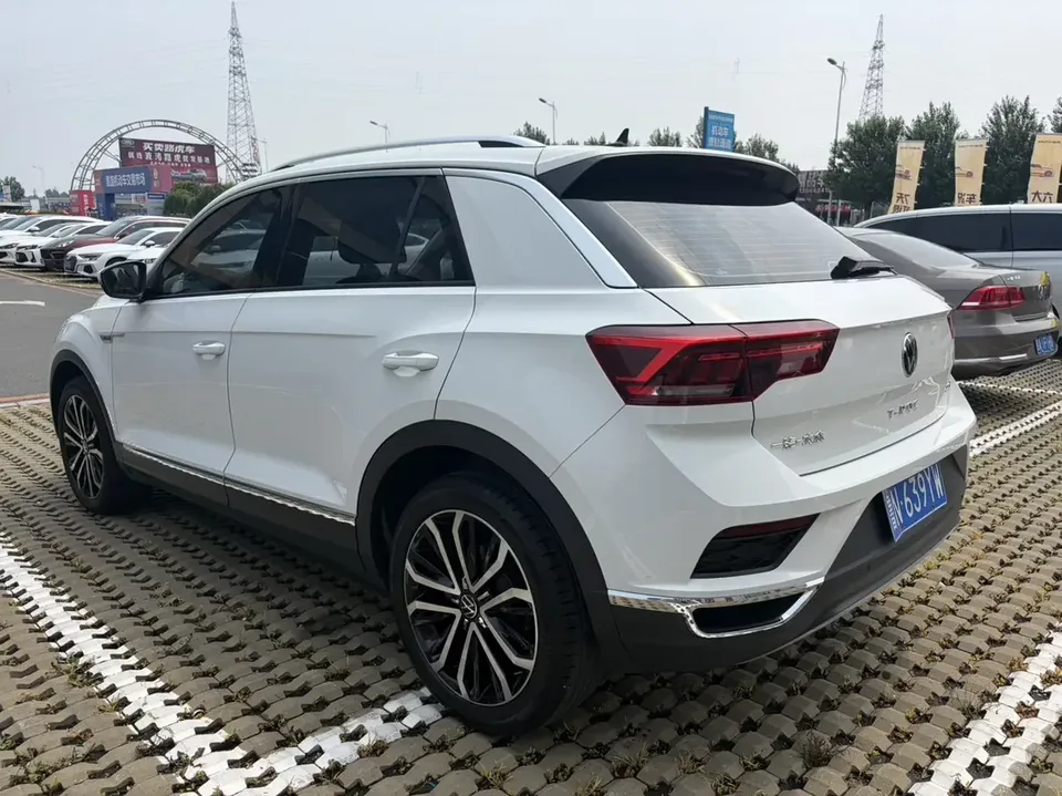 Volkswagen T-Roc TANG 2022 280TSI DSG 2WD Comfort PLUS 2023 — миниатюра 4