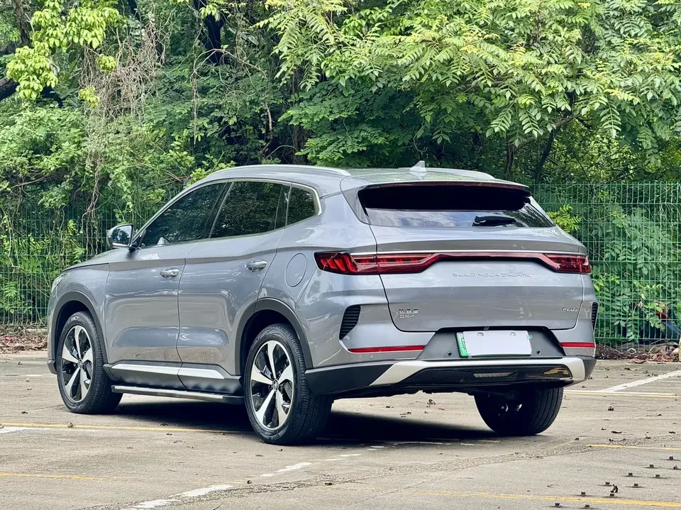 BYD Song PLUS DM Song PLUS DM 2021 DM-i 110KM 2WD Flagship PLUS 5G Edition 2022 — thumbnail 2