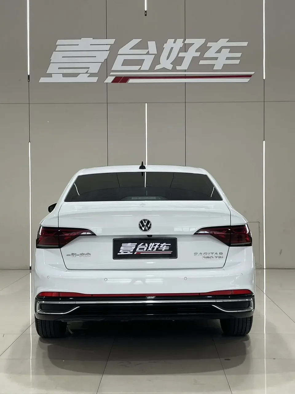 Volkswagen Sagitar Sagitar 2023 280TSI DSG Beyond Edition Plus 2022 — thumbnail 2