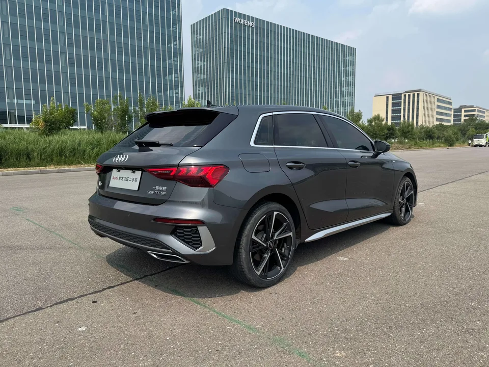 Audi A3 Audi A3 2024 Sportback 35 TFSI Stylish and sporty 2024 — thumbnail 4