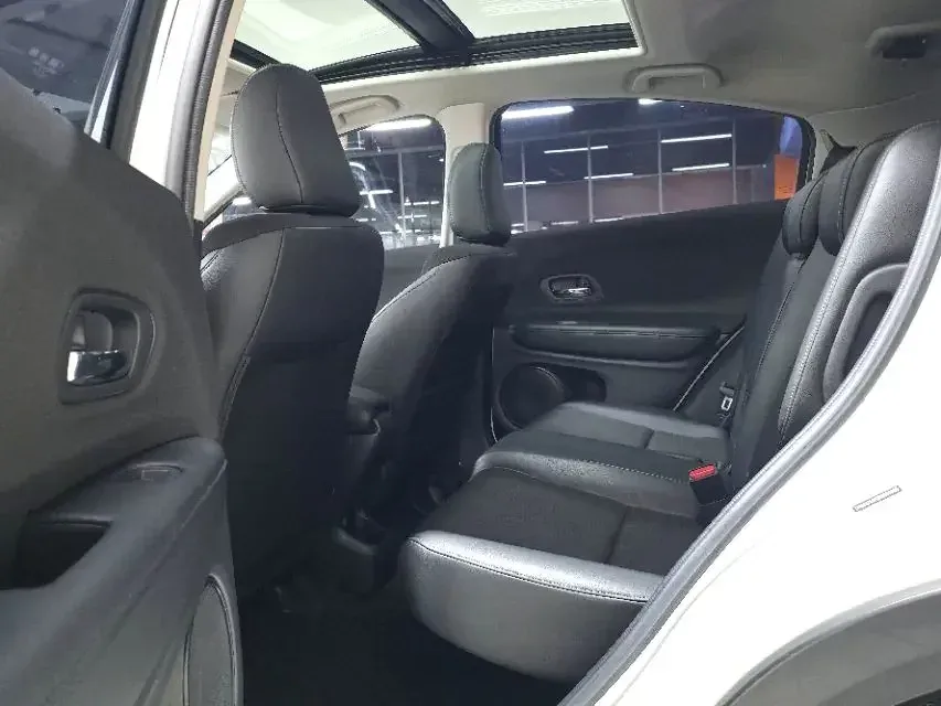 Honda VEZEL Binzhi 2022 1.5L CVT Phantom Night Pioneer Edition 2022 — thumbnail 3
