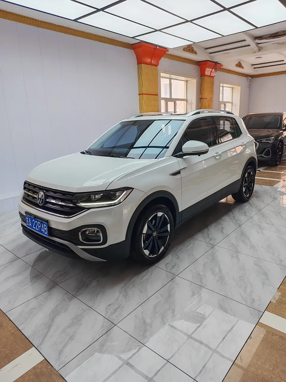 Volkswagen Explore the shadows Explore the shadows 2021 1.5L Automatic Joy-Link Edition 2023 — photo 1, buy with delivery to Moscow