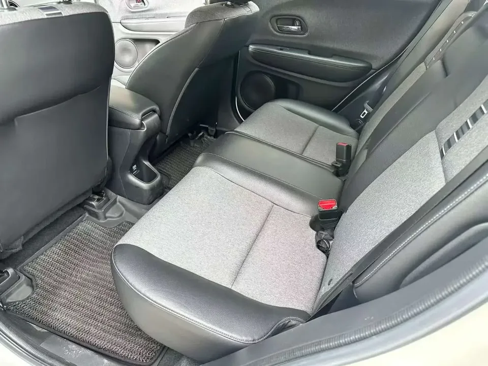 Honda WR-V HondaXR-V 2021 1.5L CVT Comfort Edition 2022 — миниатюра 3